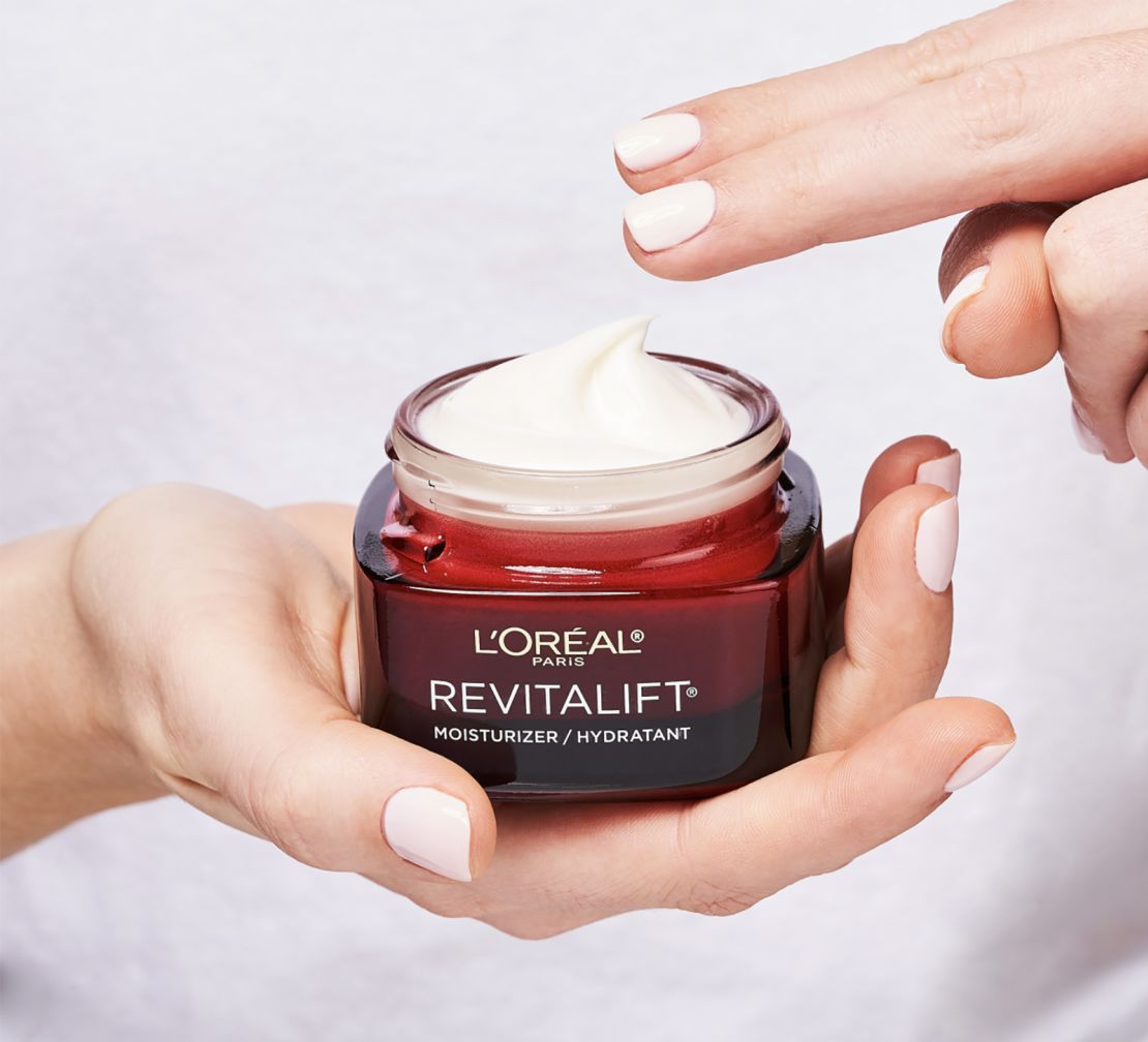 Underscored L'Oreal Paris Skincare Revitalift