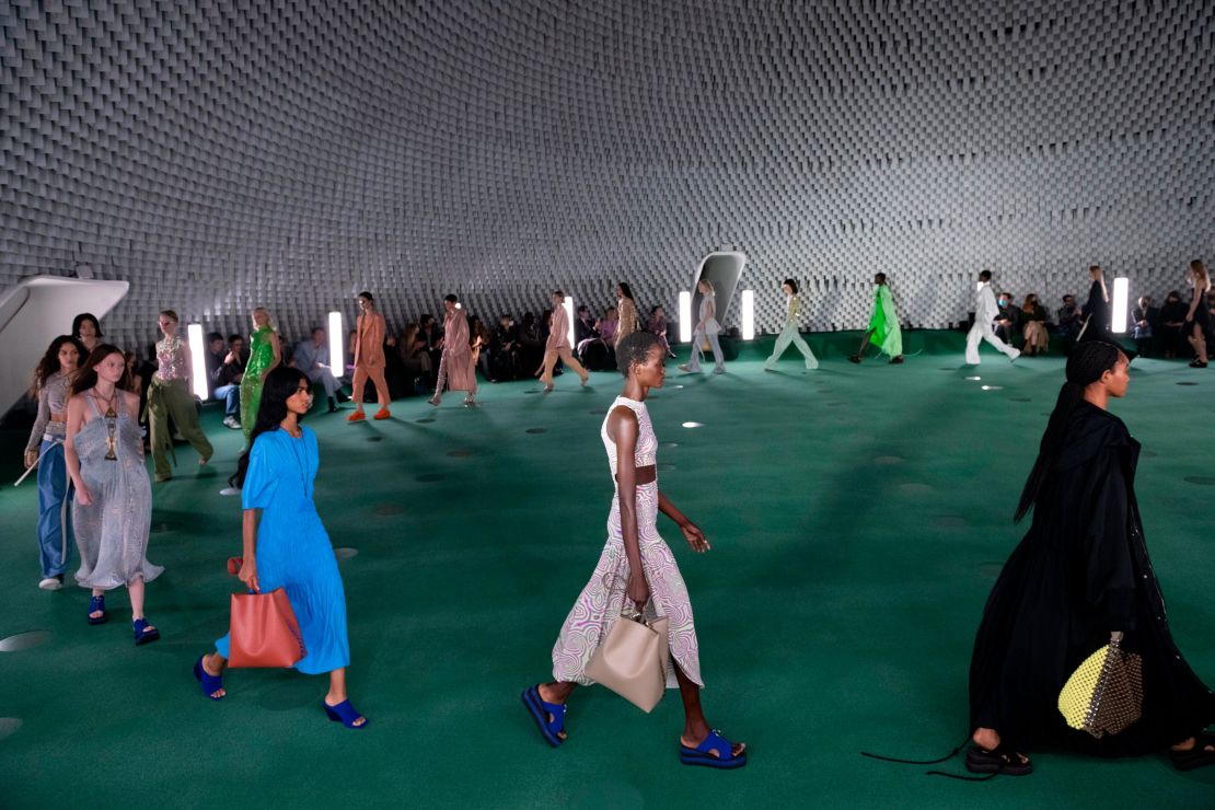 Stella McCartney showed her SS22 in an impressive Oscar Niemeyer-designed dome. 