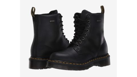 Dr. Martens Water Resistant 1460
