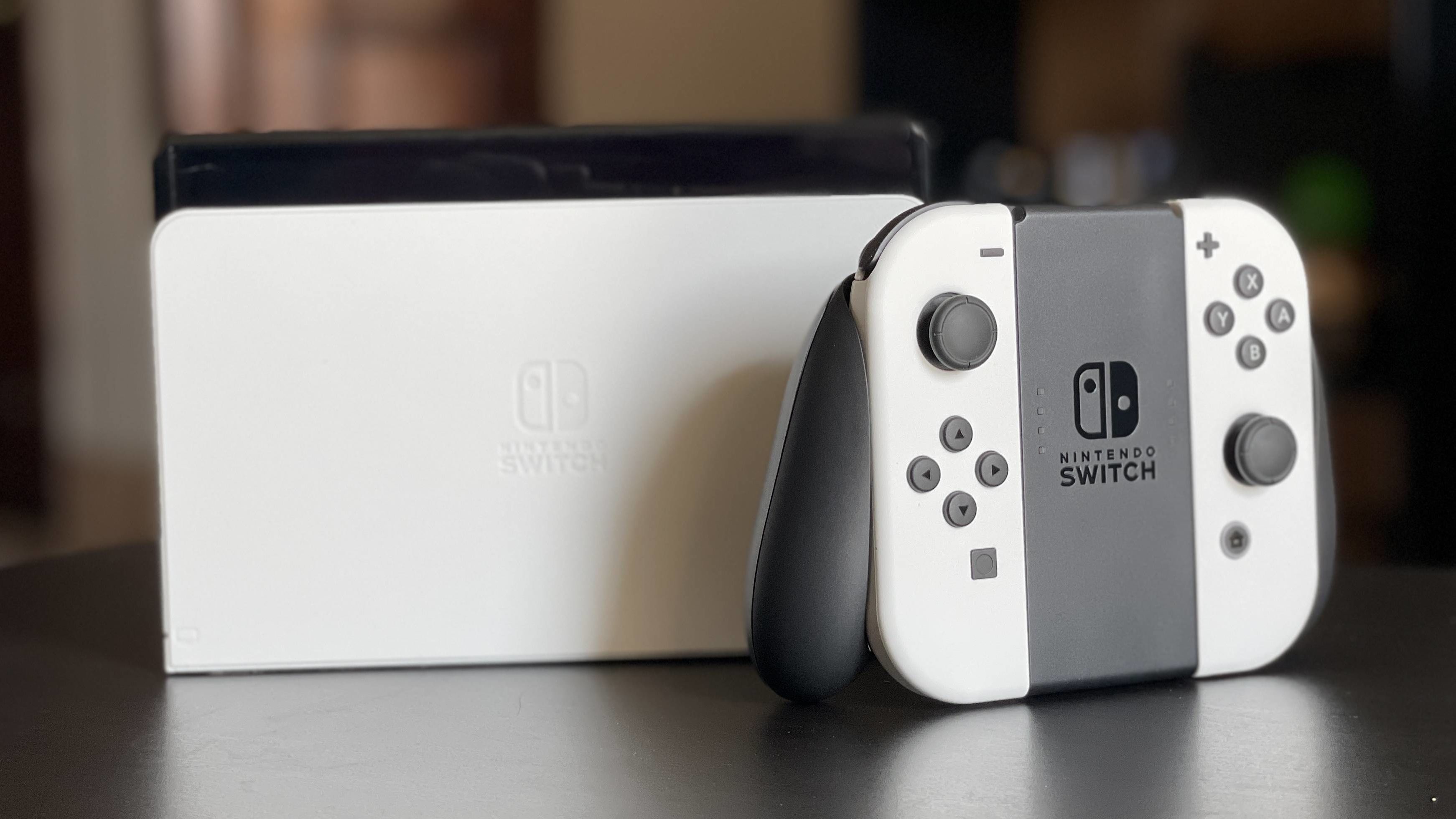The New Nintendo OLED Switch Is a Small but Punchy Upgrade