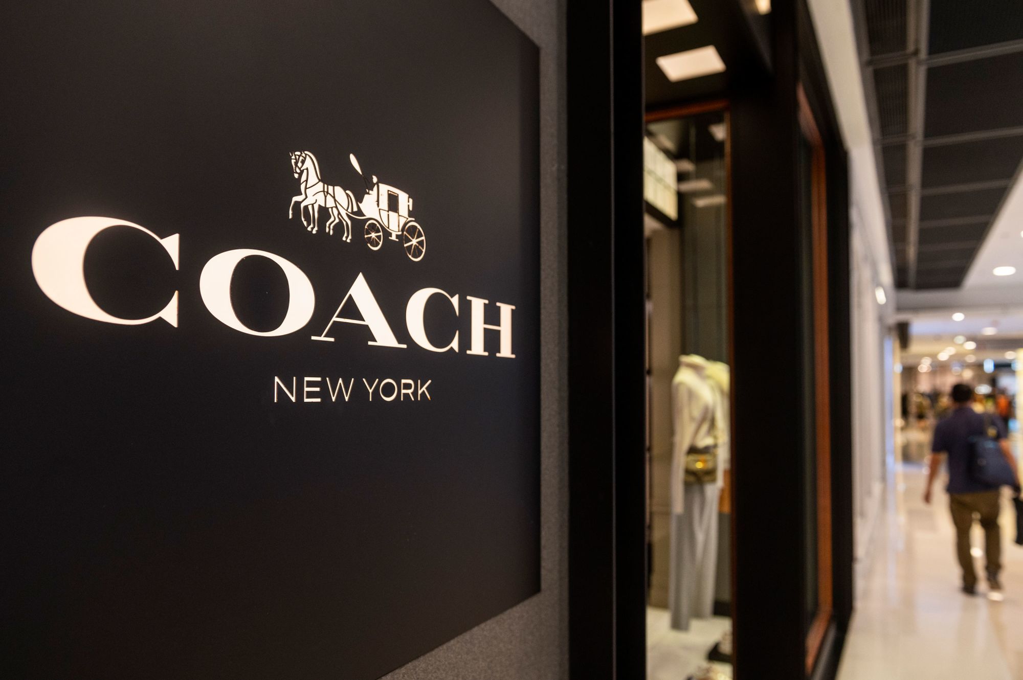 Coach owner slices prices as brands disappoint on sales