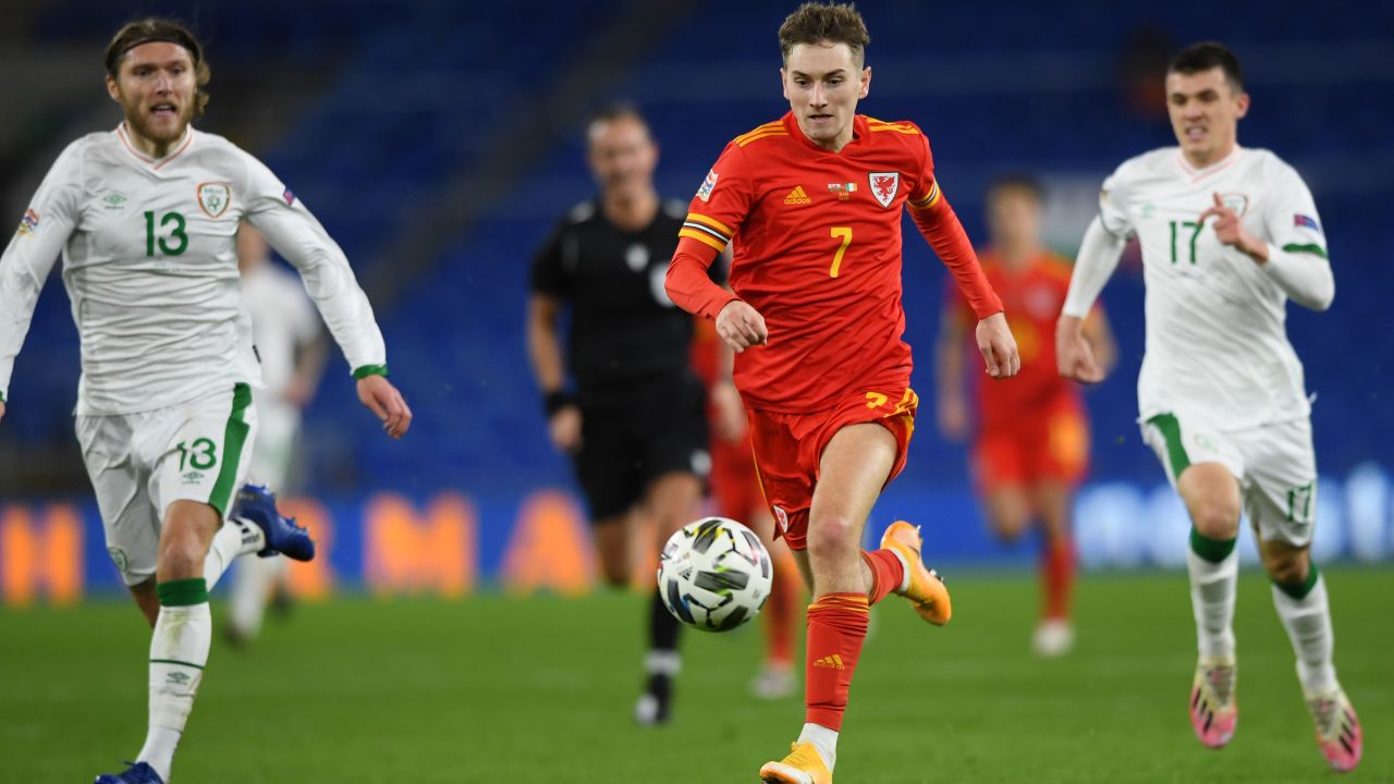 David Brooks (c) in action during for Wales on November 15, 2020.