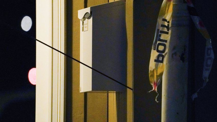 An arrow is left in a wall at the scene where a man armed with bow killed several people before he was arrested by police in Kongsberg, Norway, on October 13, 2021. - A man armed with a bow and arrows killed several people and wounded others in the southeastern town of Kongsberg in Norway on October 13, 2021, police said, adding they had arrested the suspect. "We can unfortunately confirm that there are several injured and also unfortunately several killed in this episode," local police official Oyvind Aas told a news conference. "The man who committed this act has been arrested by the police and, according to our information, there is only one person involved." - Norway OUT (Photo by Terje Bendiksby / NTB / AFP) / Norway OUT (Photo by TERJE BENDIKSBY/NTB/AFP via Getty Images)
