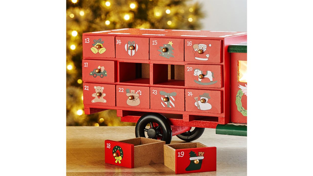 The Holiday Aisle Wooden Christmas Truck Countdown 