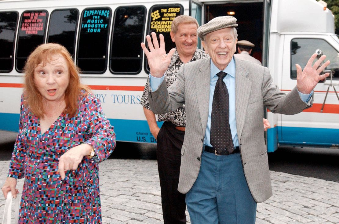 Actors Don Knotts who played the role of Barney Fife, right, along with George Lindsey, who played Goober and Betty Lynn who played Thelma Lou, left, arrive at a reception at the Governor's Mansion in Nashville, Tennessee Wednesday, June 27, 2001.  