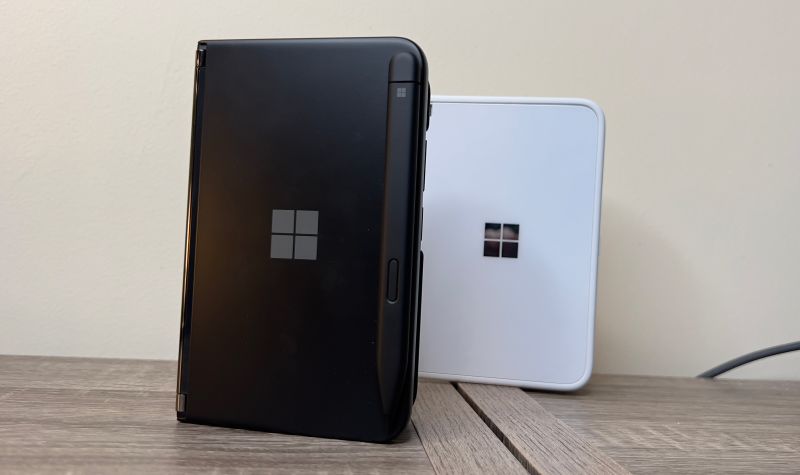 Microsoft Surface Duo 2