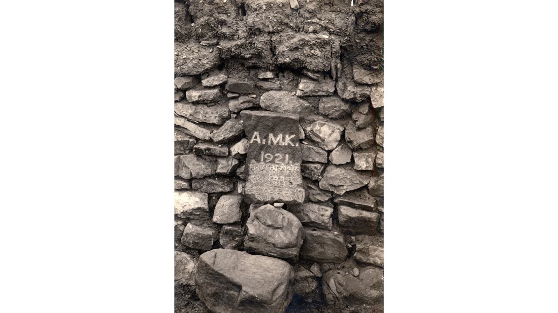 <strong>Alexander Kellas:</strong> Headstone for the grave of expedition member Alexander Kellas at Kampa Dzong, China. 