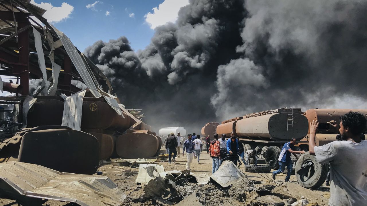 Smoke billows following a previous air strike in Mekelle on Wednesday.
