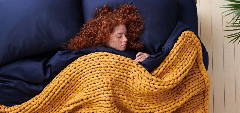 Weighted blankets are all the rage: Here’s what to know and which to buy | CNN Underscored