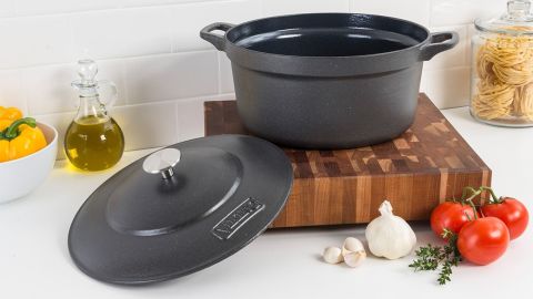 Viking 7 Quart Cast Iron Dutch Oven