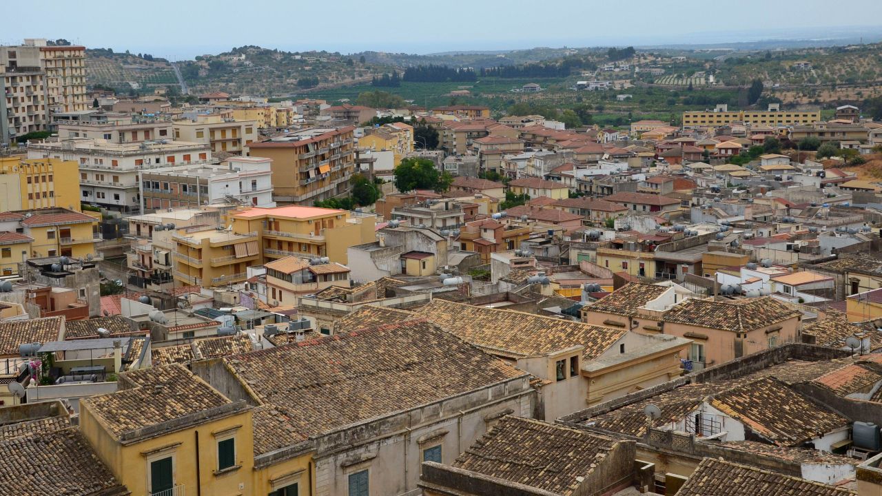 A photo from the beautiful city of Noto, in the south of Sicily, taken during a trip to Sicily in the summer of 2021.