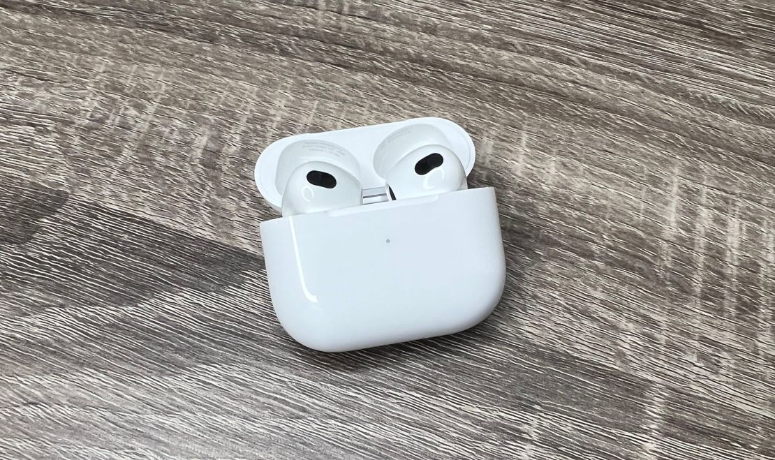 Apple AirPods 3 (3rd gen) Review 