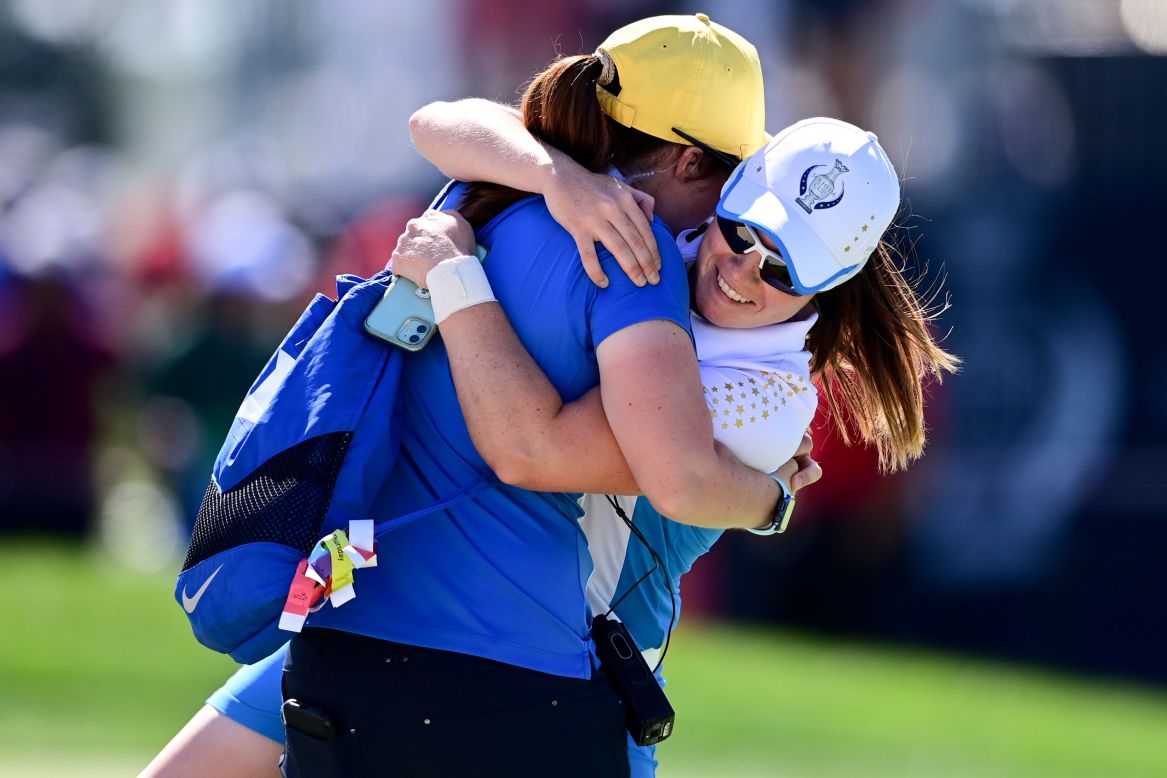 The Irishwoman eventually triumphed against Kupcho, recording a convincing 5&4 victory to steer Europe closer to a memorable victory. She celebrated with her sister Lisa on the 15th hole afterwards. 