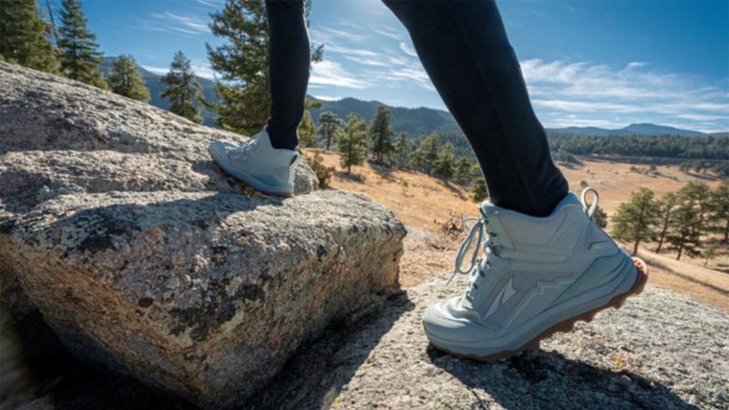 SALOMON Men's Mid-Top Trail Running Shoes Waterproof