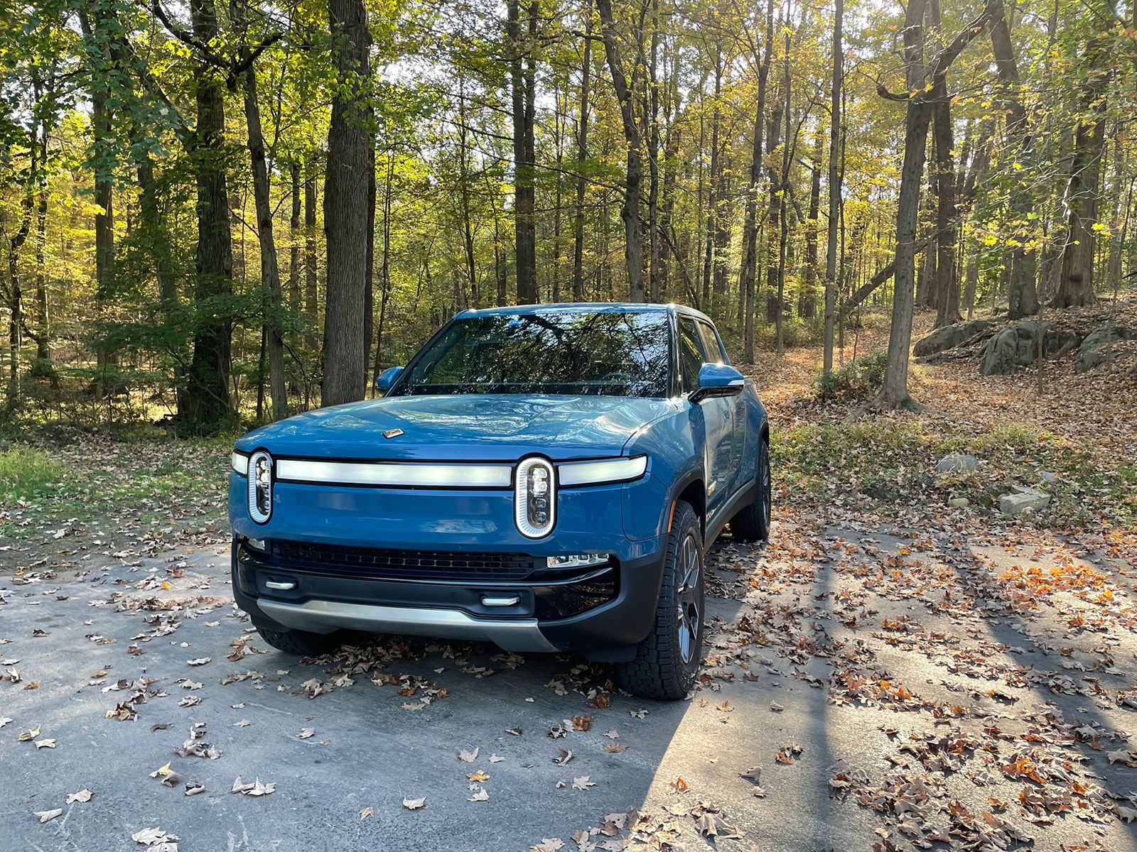Navigating Rivian's New Policy: Know Your Rights & Pay Attention to Costs Before Scheduling Service