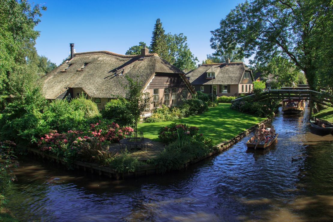 Giethoorn is often called the Dutch answer to Venice.