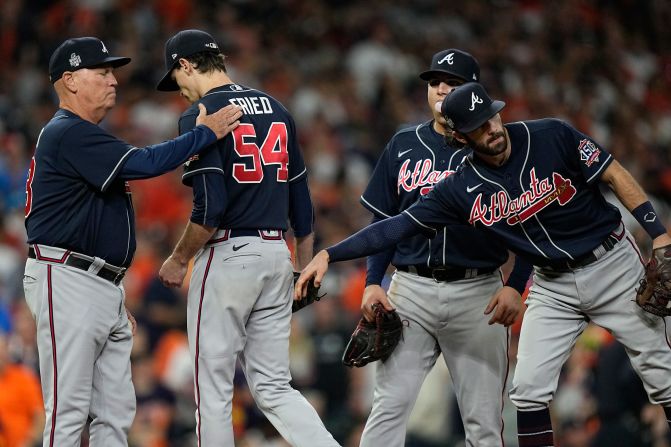 Braves starting pitcher Max Fried <a href="index.php?page=&url=https%3A%2F%2Fwww.cnn.com%2Fsport%2Flive-news%2Fworld-series-2021-braves-astros-game-2%2Fh_dddf9b6c76443939c549b51183d0fd29" target="_blank">is relieved</a> during the sixth inning of Game 2.