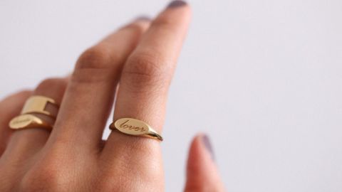 ShopEvren Oval Signet Ring