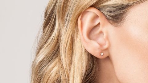Aurate Diamond Stud Earrings With White Diamonds