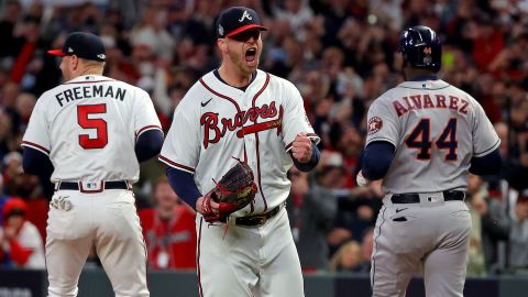 The Braves' Will Smith celebrates the team's 3-2 win against the Astros in Game 4.