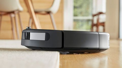 iRobot Roomba 675 Wi-Fi Connected Robot Vacuum 