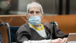 LOS ANGELES, CALIFORNIA - OCTOBER 14: Robert Durst is sentenced on October 14, 2021 in Los Angeles, California. Durst was sentenced to life without the possibility of parole for the 2000 murder of Susan Berman. (Photo by Myung J. Chun-Pool/Getty Images)
