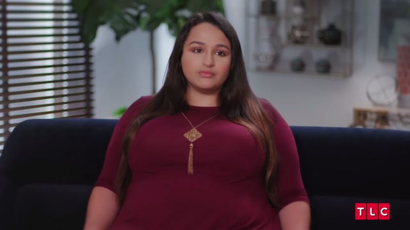 Jazz Jennings, transgender reality star, grapples with almost 100lb weight gain photo