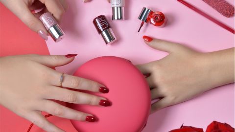 Le Mini Macaron Rouge & Moi Gel Manicure Set
