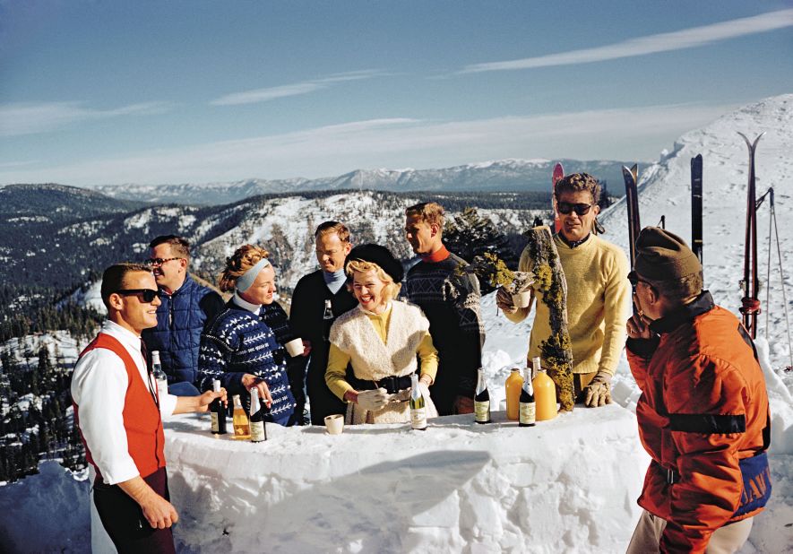 High-fliers, including American lawyer and businessman Alexander Cochrane Cushing, enjoy cocktails atop the KT-22 peak in Squaw Valley, California, in 1961. Scroll through the gallery to see more of Slim Aarons' images of high society from the new book, "Slim Aarons: Style."