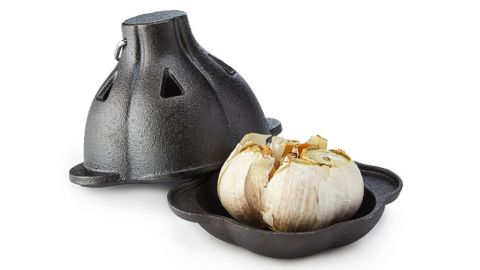 Cast iron garlic roasting machine