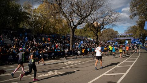 Spectators watching the 2019 TCS New York City Marathon.