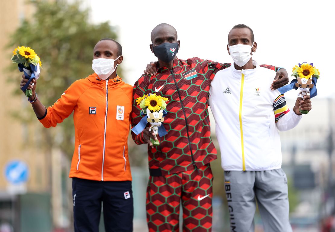 Nageeye (left), Kipchoge (center) and Abdi (right) made up the podium at this year's men's Olympic marathon. 