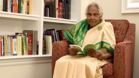 Varatha Shanmuganathan says people should always have a goal in life: "Find out what dream you want to follow and pursue it until the end."
