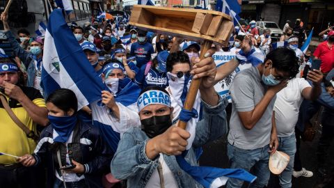 Nicaraguan citizens exiled in Costa Rica demonstrate in San Jose, Costa Rica, November 7, 2021.