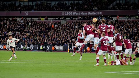 Alexander-Arnold levels with a stunning effort.