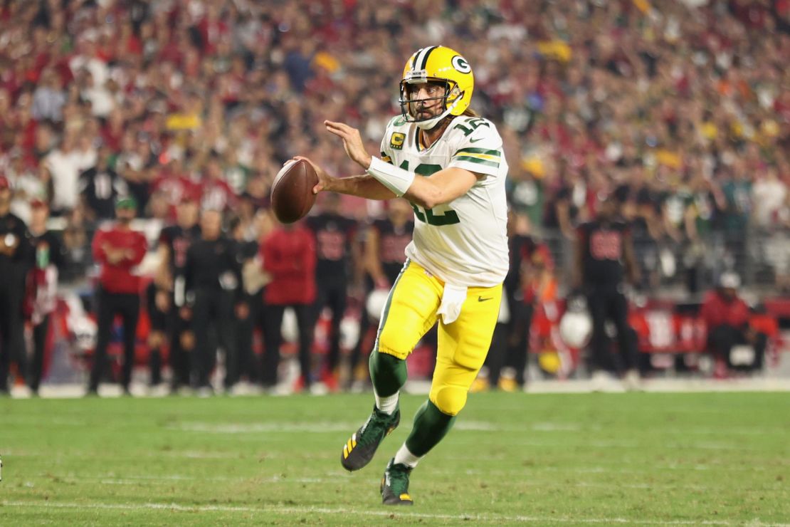 Rodgers looks to pass against the Arizona Cardinals at State Farm Stadium on October 28.