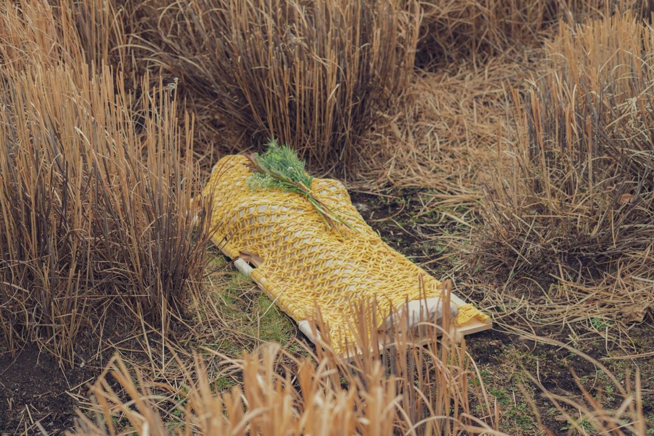 US company Leaves With You crafts macrame coffins made from biodegradable recycled cotton rope and Fairtrade sourced wood. Designer Shaina Garfield's creations cost between $1,500 and $2,220 and have a low impact on the environment.