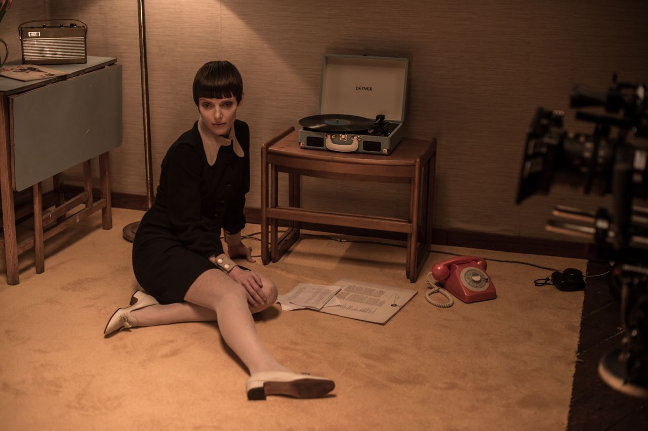 Frost brought on Camilla Rutherford to portray a younger Mary Quant in a handful of scenes. 