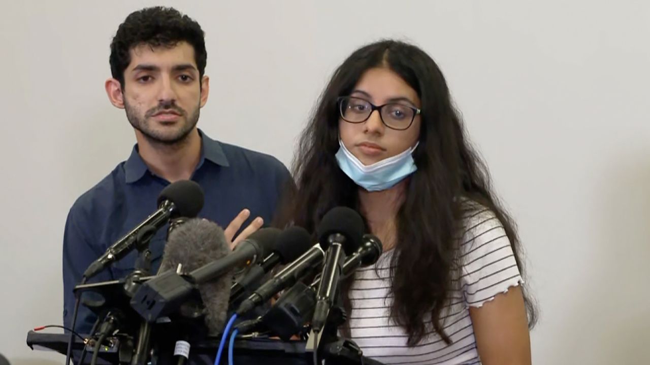 Mohit Bellani, Bharti Shahani's cousin, and Namrata Shahani, Bharti Shahani's sister, at a news conference on Thursday, November 11, 2021.