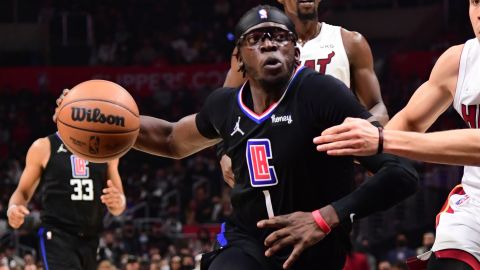 The Clippers' Reggie Jackson driving to the basket against the Miami Heat on November 11, 2021.