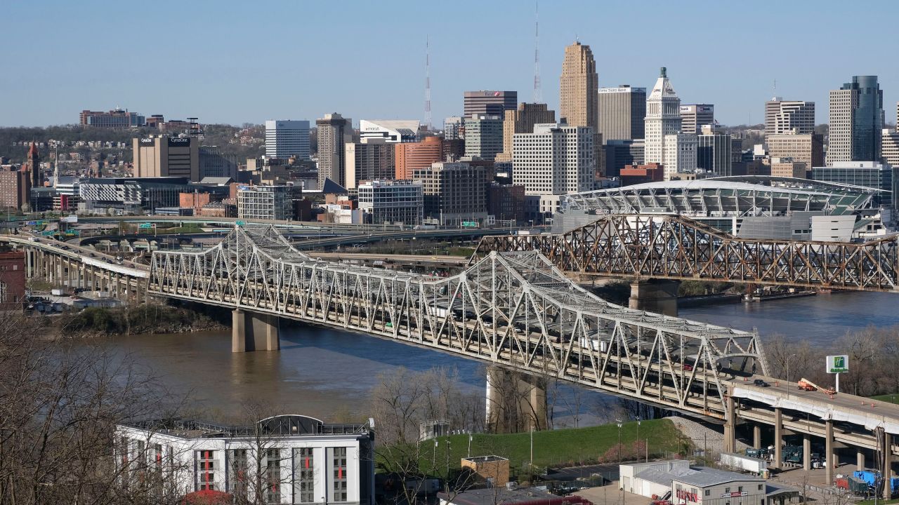The Brent Spence Bridge spans the Ohio River on the Ohio-Kentucky border. There is a plan to build a new bridge to alleviate congestion.