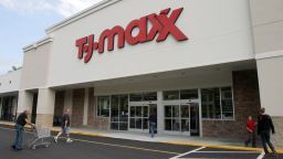 TJ Maxx owner's sales soar on new customers looking for deals – Macomb Daily
