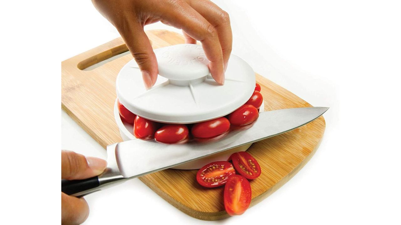 Struggling While Slicing Onion? Not Anymore! 5 Onion Slicers To Your Rescue