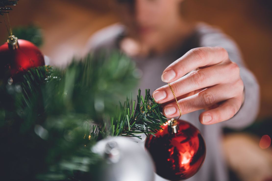 04 decoraciones para árboles de navidad en STOCK