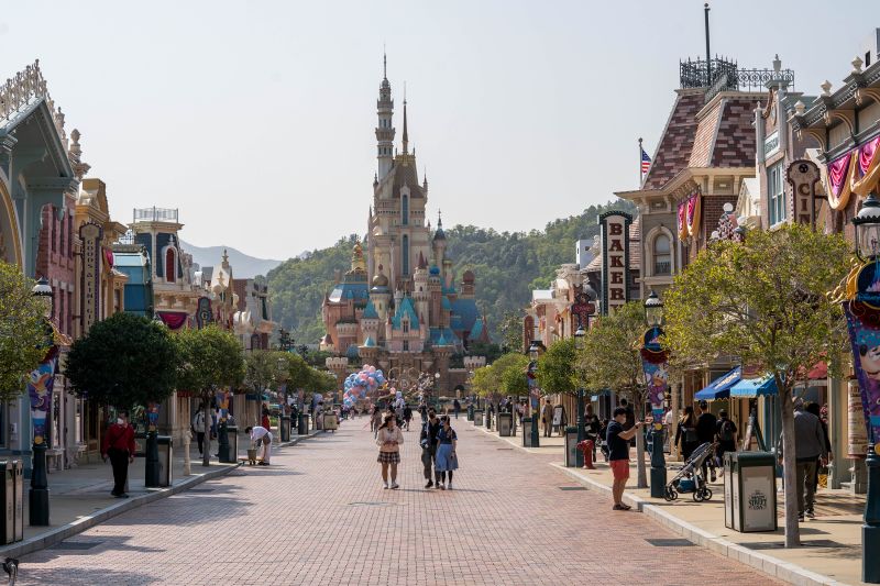 Suspected Covid case closes Hong Kong Disneyland | CNN