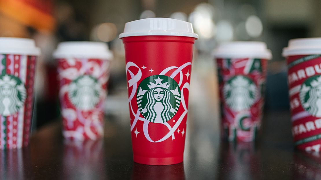 Starbucks Holiday Gift Pack - Festive Ceramic mug + Starbucks Classic Hot  Cocoa Gift