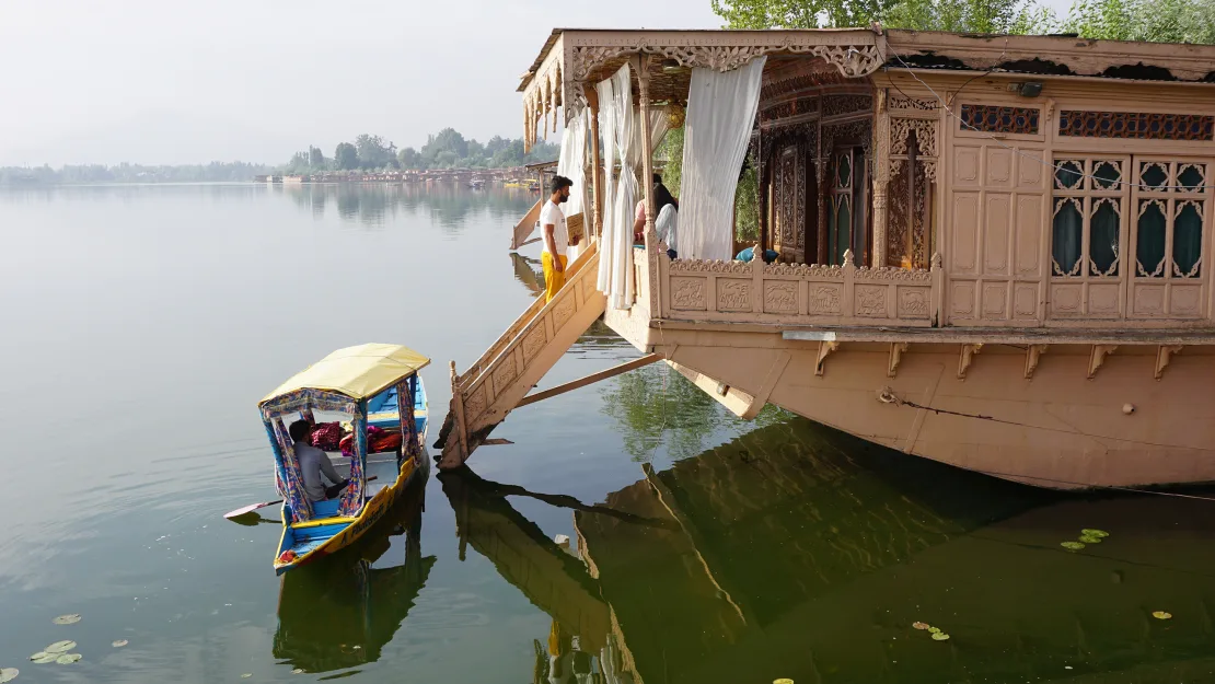 Mystical Kashmir Vacation- With Houseboat Stay