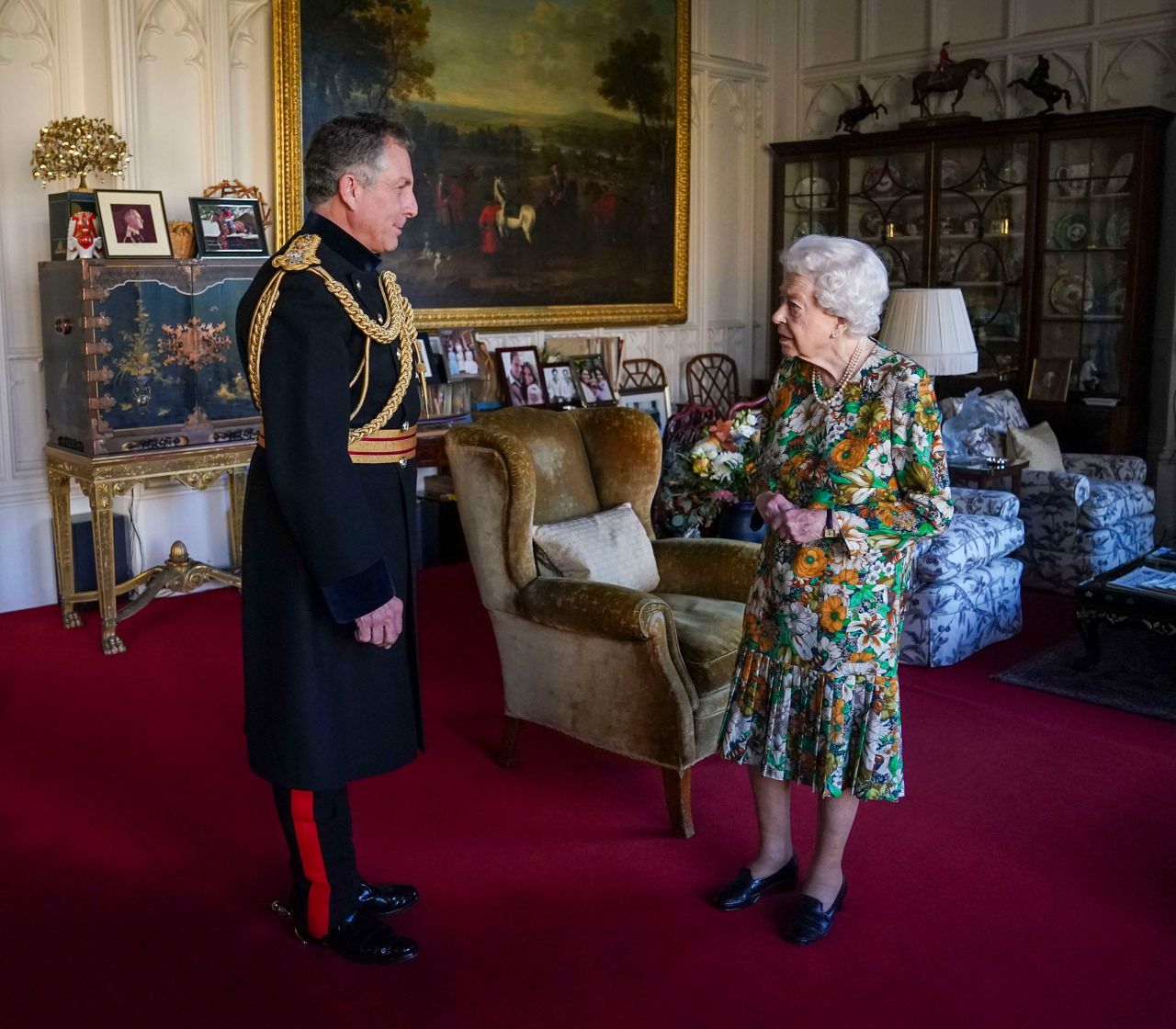 Britain's Queen Elizabeth II meets with Nick Carter, outgoing chief of the UK defense staff, at Windsor Castle on Wednesday, November 17. She was <a href="https://www.cnn.com/2021/11/17/uk/queen-first-engagement-intl-gbr/" target="_blank">taking engagements again</a> since spraining her back and missing a Remembrance Sunday service over the weekend.