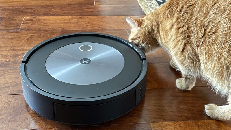 is roomba good with dog hair