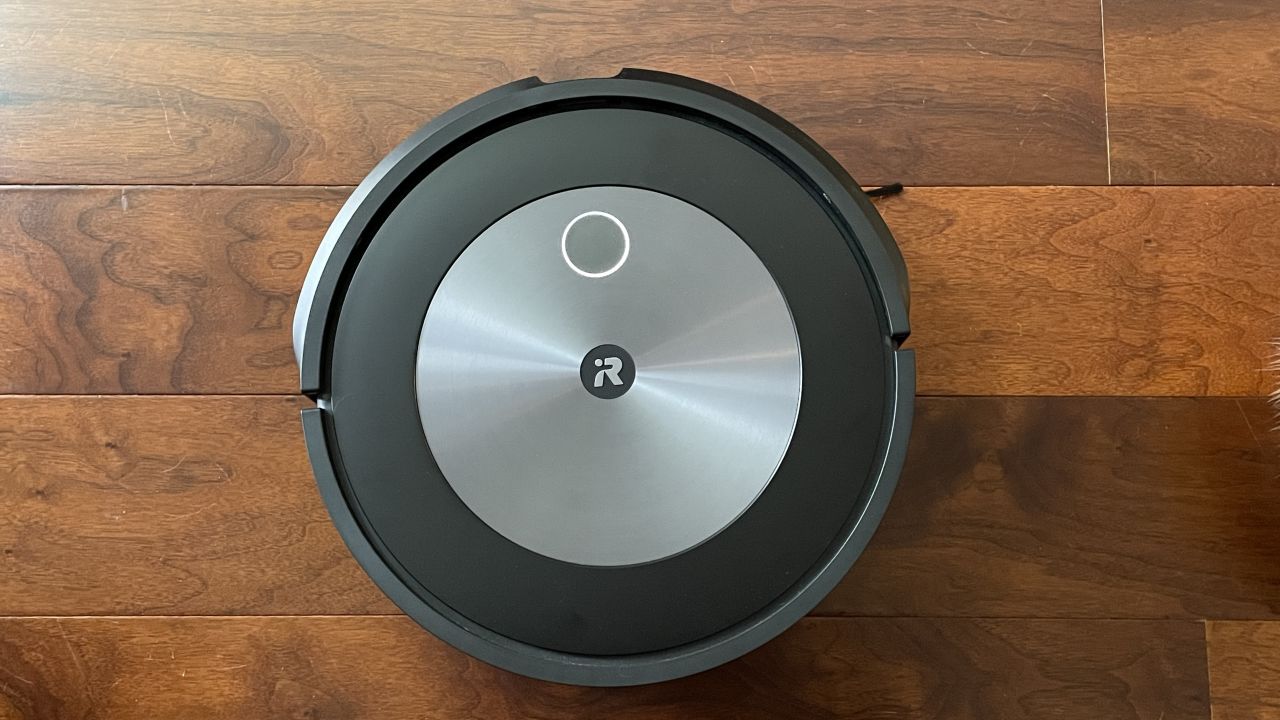 iRobot j7+ Robot Vacuum